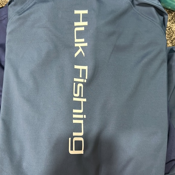 Huk Performance Fishing Vented Long - Picture 3 of 3